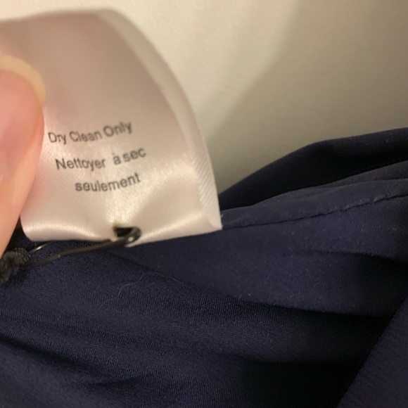 Aritzia Women’s Fashion Blazer (T. Babaton) - Picture 5 of 7